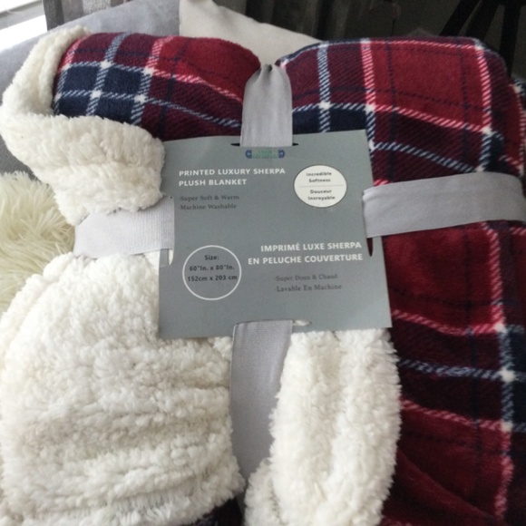 NWT Printed Luxury Sherpa Plush Blanket - Picture 2 of 7